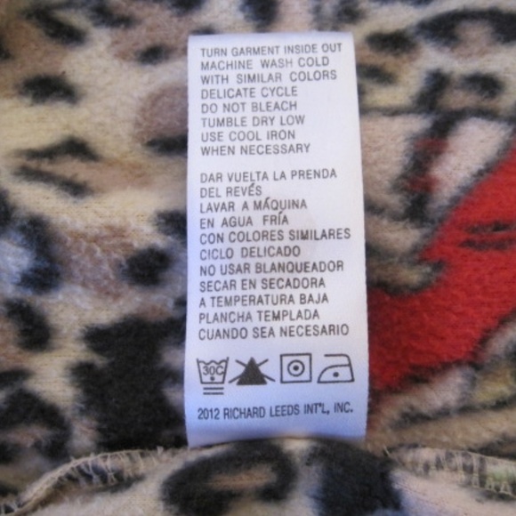 Betty Boop Fleece Pajama Top - Picture 6 of 6